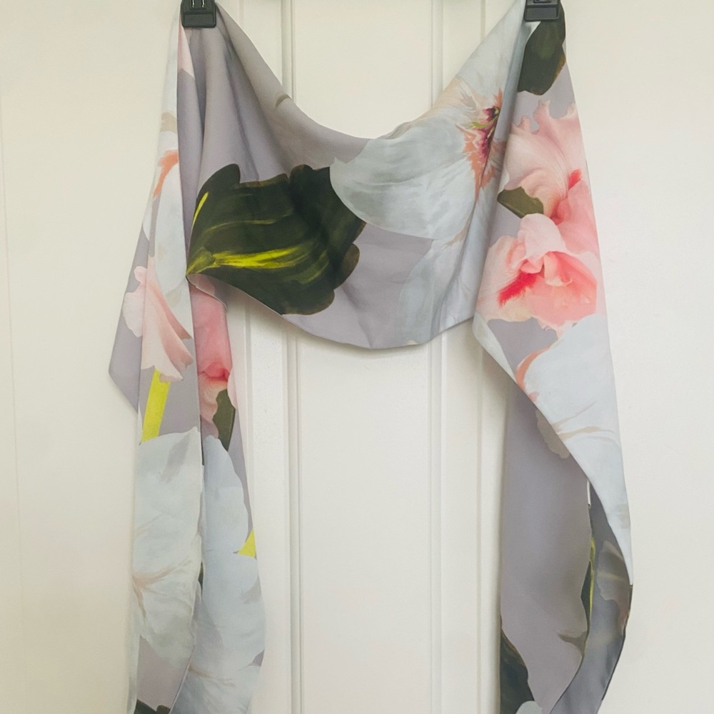 COPY - Euc Ted Baker  scarf